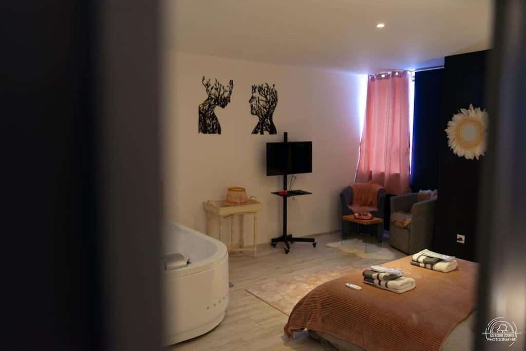 Suite Le Cocoon & Spa By Nancyintimelounge Buitenkant foto